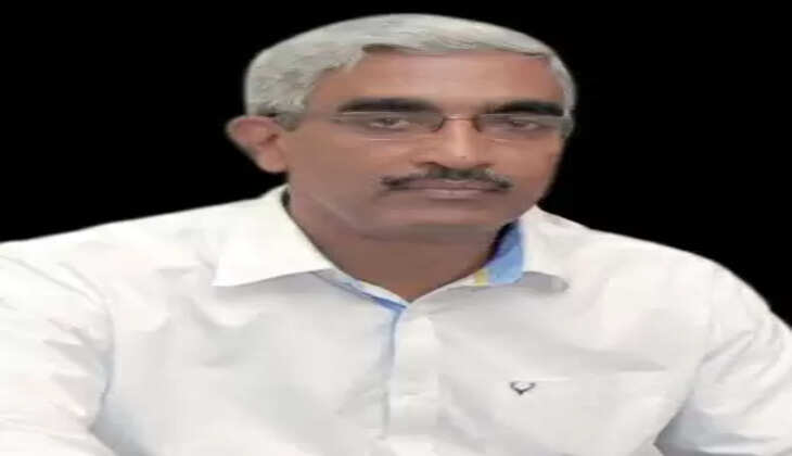 यूपी के जूलॉजी के प्रोफेसर चला रहे कल्पवृक्ष बचाने का अभियान