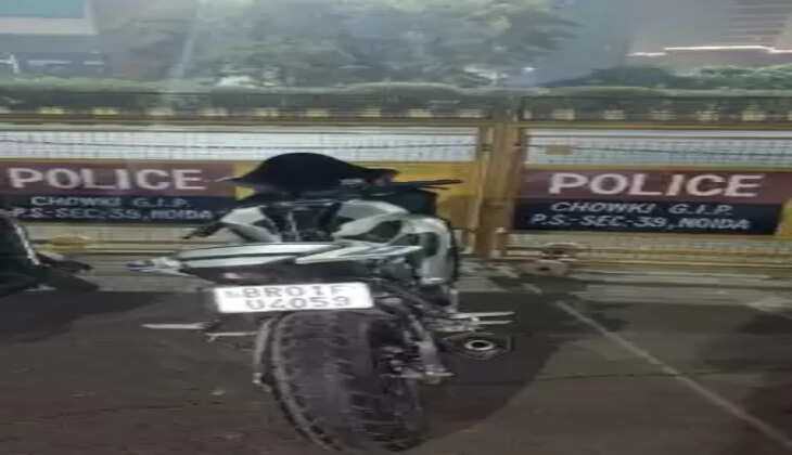 स्टंटबाजी करने वाले बाइक सवार की बाइक हुई सीज