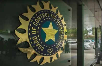 आईपीएल 2023 सीजन में रणनीतिक विकल्प पेश कर सकता है बीसीसीआई : रिपोर्ट
