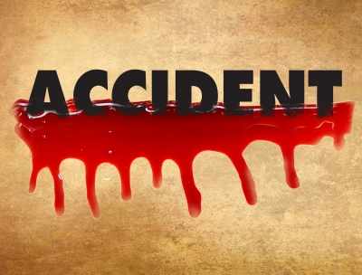 जम्मू-कश्मीर में सड़क दुर्घटना में 8 छात्र घायल