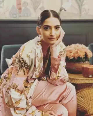 मलइका के लिए सोनम कपूर अपने भाई अर्जुन कपूर की क्यों है आभारी