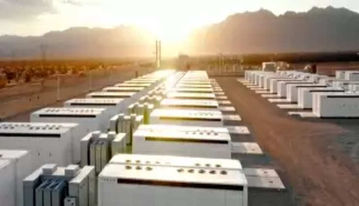 टेस्ला मेगापैक बैटरी फैक्ट्री में लगी आग, कर्मियों को आश्रय-स्थल जाने की सलाह