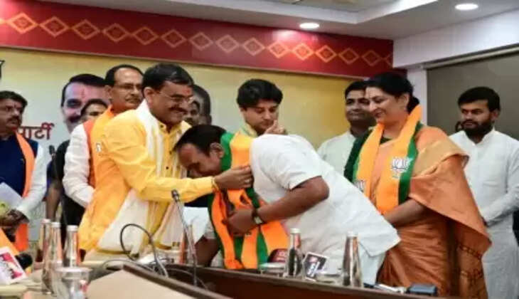 मप्र में कांग्रेस और बसपा को लगा झटका