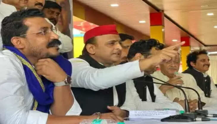 अखिलेश का आरोप, बसपा भाजपा से अंदर-अंदर मिली