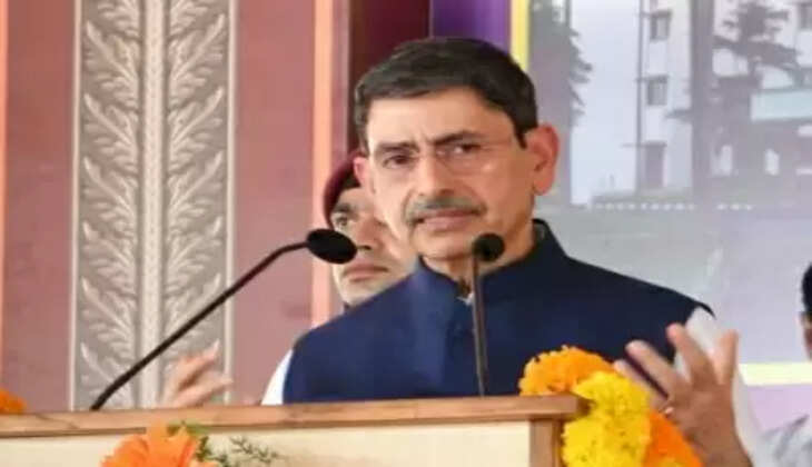 पलानीस्वामी के नेतृत्व में अन्नाद्रमुक प्रतिनिधिमंडल राज्यपाल से करेगा मुलाकात