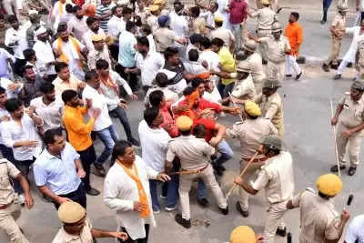 जयपुर में गहलोत सरकार के खिलाफ बीजेपी का हल्ला बोल