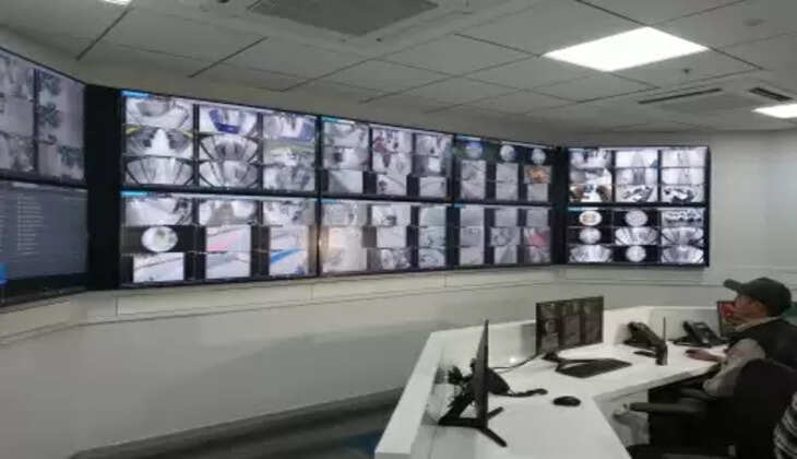 सीएम योगी ने किया डाटा सेंटर पार्क का उद्घाटन, कई और बड़ी कंपनियों ने भेजा है डाटा सेंटर बनाने का प्रपोजल