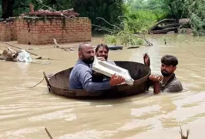 बाढ़ के कहर के बाद पाक ने की अंतर्राष्ट्रीय मदद की अपील