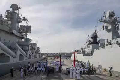 दक्षिण अफ्रीकी नौसेना रूस व चीन के नौसैनिकों के साथ करेगी अभ्यास