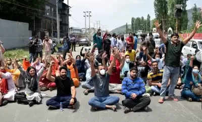 भारत कश्मीरी पंडितों के नरसंहार से इनकार करता है : रिपोर्ट