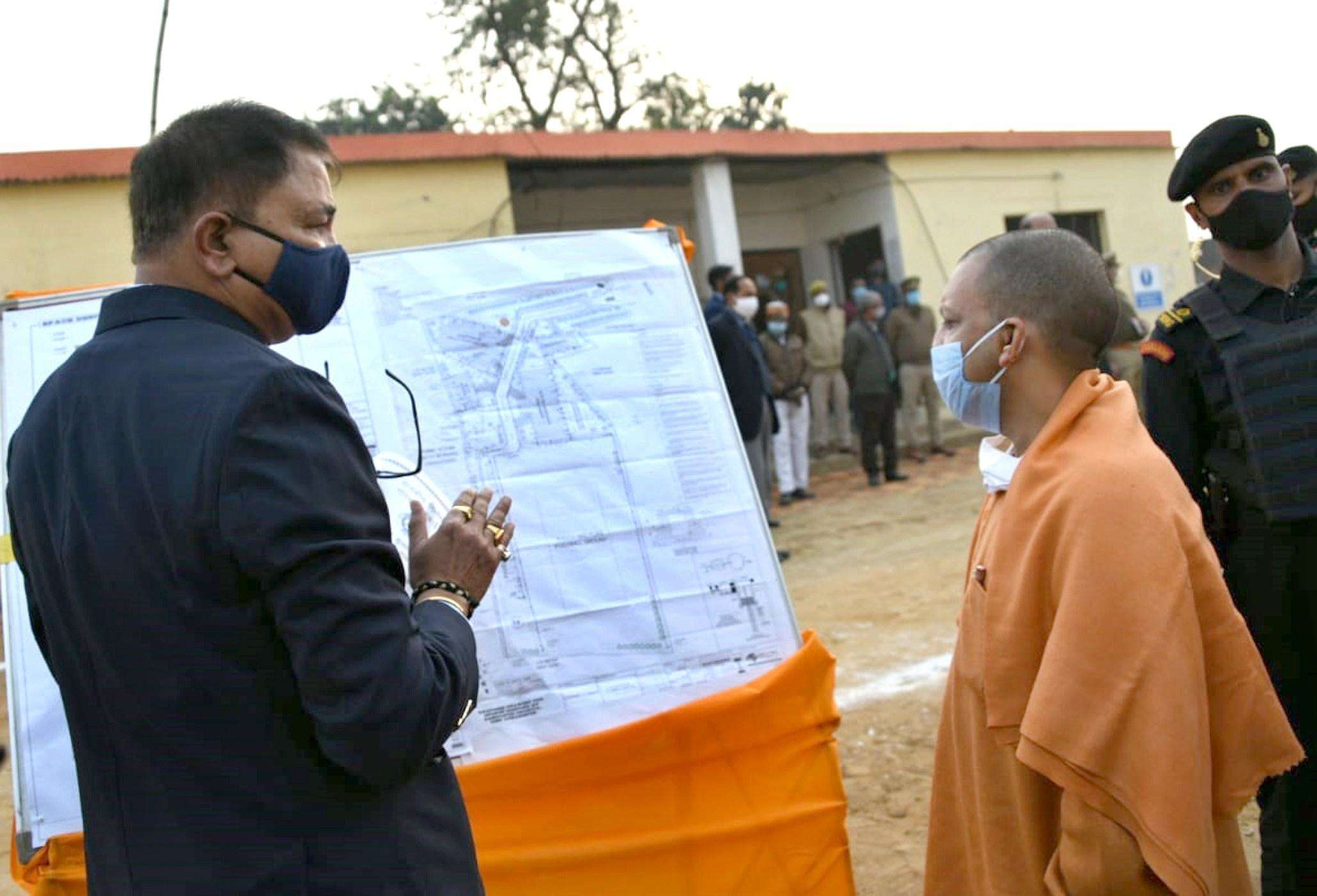 मुख्यमंत्री ने कैम्पियरगंज में 37 करोड़ 36 लाख रुपये की विकास परियोजनाओं का लोकार्पण व शिलान्यास किया