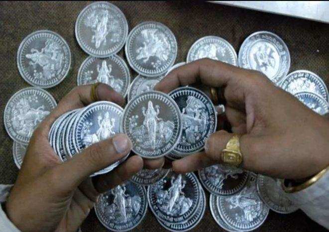 हल्द्वानी-चांदी के सिक्कों से भरे कलश में आया नया मोड़, सुनार ने पुलिस से कही ये बात