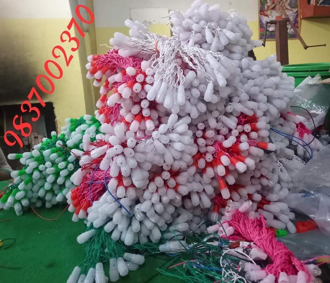 हल्द्वानी-लोकल-वोकल पर बीटैक दंपती ने लगाये पंख, देश भर में छाये चकलुवा के इलेक्ट्रॉनिक झालर