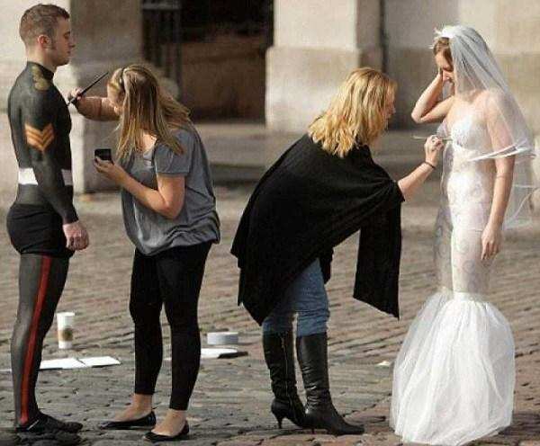 अजब-गजब ! इस कपल्स ने तो बिना कपड़ों के ही रचा डाली अपनी शादी, वजह जो कर देगी हैरान