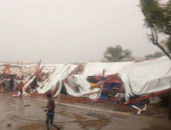 (बड़ी खबर)-राजस्थान के बाड़मेर में आंधी-तूफान से गिरा टेंट, अभी तक 14 लोगों की करंट लगने से मौत