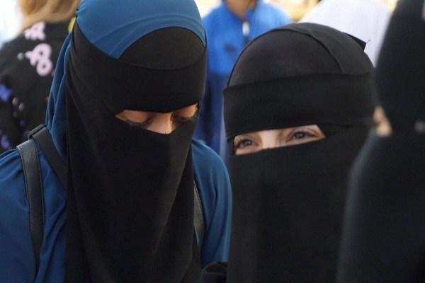 आखिर मुस्लिम महिलाएं ही क्यों पहनती है बुर्खा, जानिए क्या है रहस्य