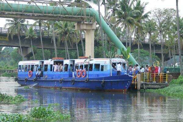 ‘रोमांस’ का शहर : सैलानियों को लुभाने वाला अनोखा पर्यटन स्थल है केरल, यहां के नजारे देख आप विदेशी लम्हे भी भूल जाएंगे