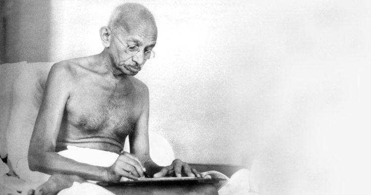 15 अगस्त 1947, रात 12 बजे ही क्यों आजाद हुआ भारत, आजादी के जश्र में महात्मा गांधी क्यों नही हुए शामिल