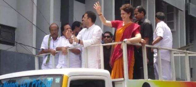 नई दिल्ली-राहुल गांधी ने वायनाड लोकसभा सीट पर किया नामांकन, फिर प्रियंका गांधी  के साथ किया रोड-शो
