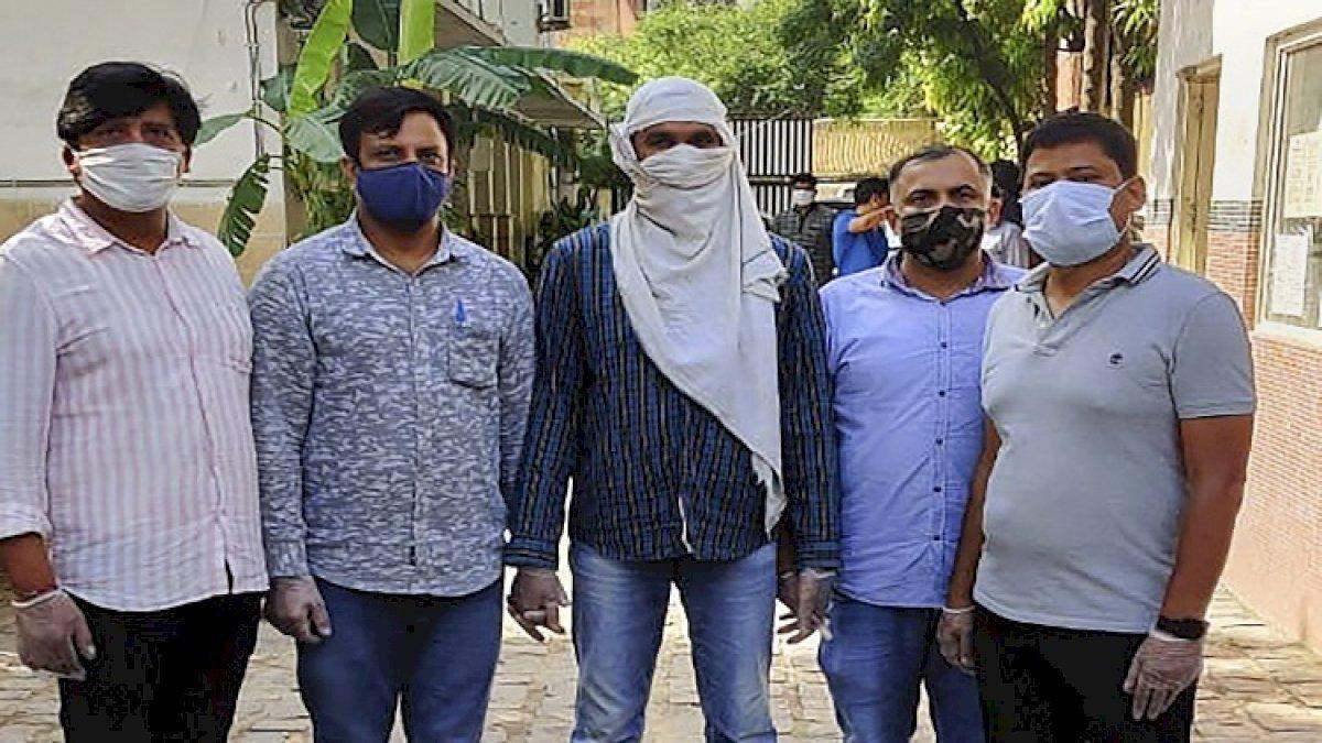 दिल्ली से गिरफ्तार किए गए आईएसआईएस आतंकी को अदालत आठ दिन की रिमांड पर भेजा