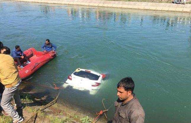 विकासनगर-चंडीगढ़ से मरीज को लेकर लौट रही कार नहर में समाई, चार लोग लापता