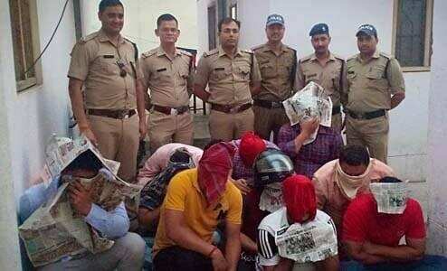 हल्द्वानी-आनंद लोक होटल का मैनेजर इन रहीसजादों के साथ खेलता था हाई प्रोफाइल जुआं, पुलिस की छापेमारी में लाखों बरामद