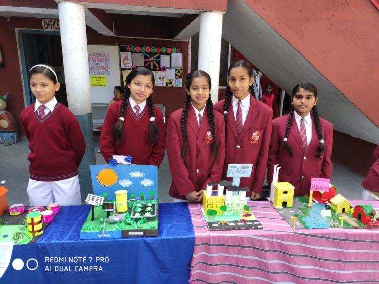 हल्द्वानी-आनंदा एकेडमी ने मनाया राष्ट्रीय विज्ञान दिवस, बच्चों ने दिखाई बाल विज्ञान प्रदर्शनी