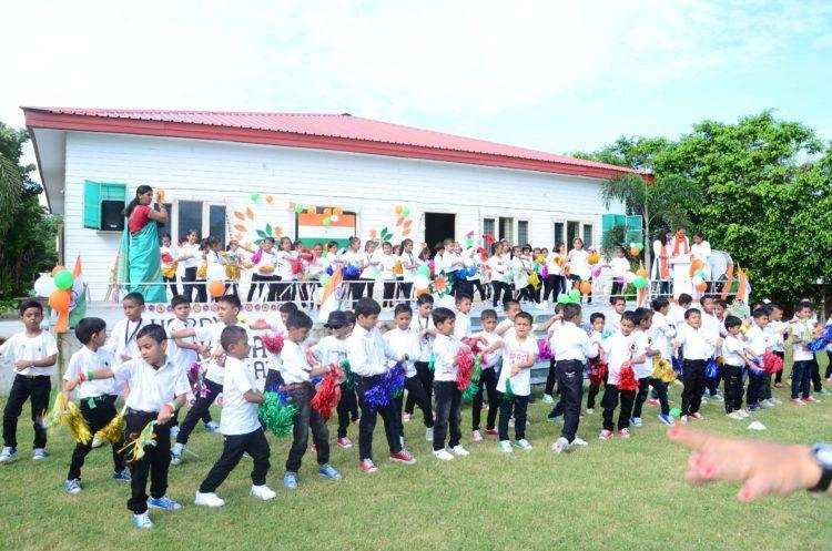 हल्द्वानी-डीपीएस लामाचौड़ ने हर्षोल्लास से मनाया स्वतंत्रता दिवस, देशभक्ति कार्यक्रमों से बच्चों ने जीता दिल