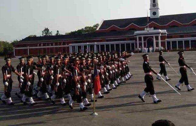 देहरादून- भारतीय सेना में शामिल हुए 382 युवा अधिकारी, स्वार्ड आफ ऑनर बने अक्षत राज