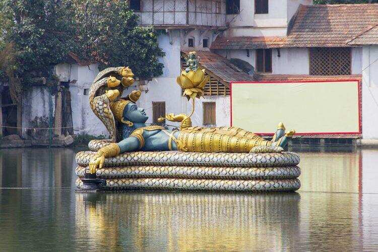 ‘रोमांस’ का शहर : सैलानियों को लुभाने वाला अनोखा पर्यटन स्थल है केरल, यहां के नजारे देख आप विदेशी लम्हे भी भूल जाएंगे