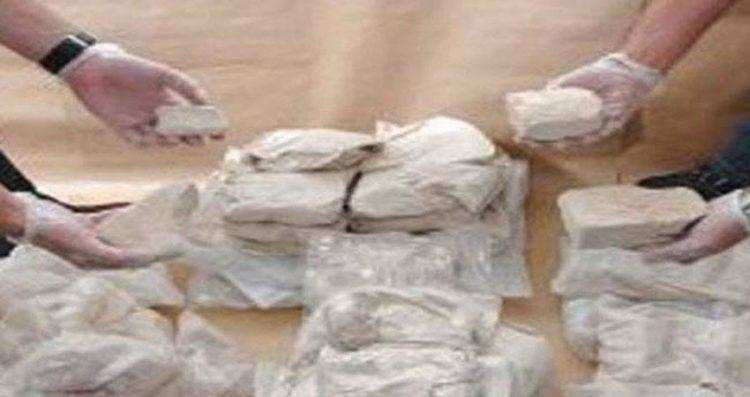 नई दिल्ली-ऐसे नशे के दलदल में धकेलते थे तस्कर, पुलिस ने बरामद की 400 करोड़ की ड्रग्स
