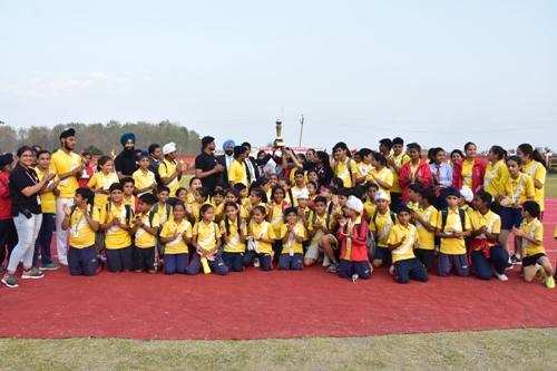 रुद्रपुर-भारतीयम स्कूल में वार्षिक खेलकूद प्रतियोगिता का समापन, प्रतिभाओं ने झटके पदक