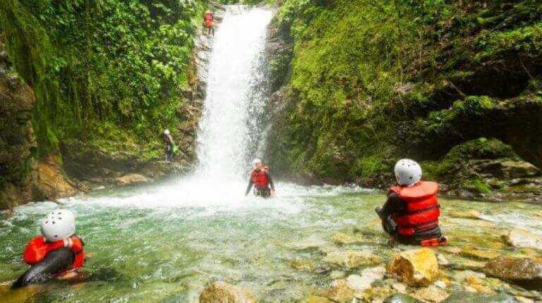 सैलानियों के लिए स्वर्ग से कम नहीं कुल्लू-मनाली, जीवन में जरूर करें एक बार यहां की यात्रा