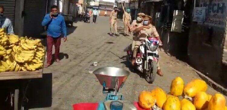LOCKDOWN: पुलिस रही चौकस नहीं निकले ज्यादा लोग