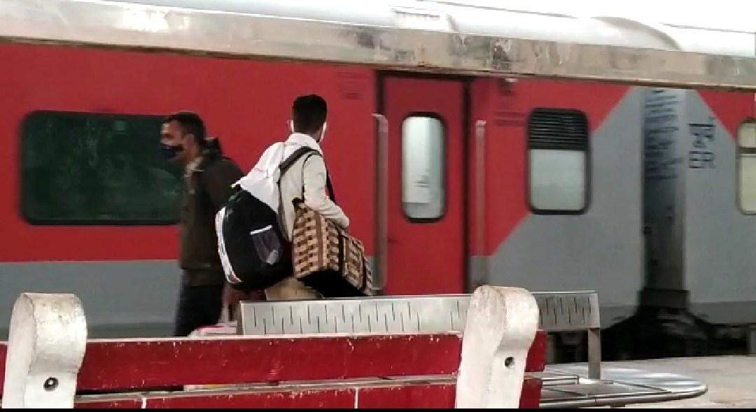 बरेली रेलवे जंक्शन पर आटोमेटिक मशीन से हर यात्री की होगी थर्मल स्क्रीनिंग