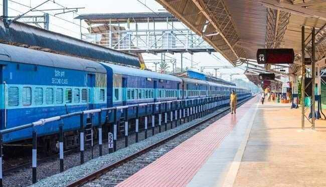 हल्द्वानी- 1200 प्रवासियों को लेकर पहली ट्रेन पहुंचेगी काठगोदाम स्टेशन, पढ़े क्या है प्रशासन की तैयारी