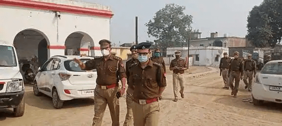 बरेली के मीरगंज में बनेगी पुलिस थाने की नई बिल्डिंग, एसएसपी ने निरीक्षण करके दिया यह आश्वासन, देखें यह खबर….