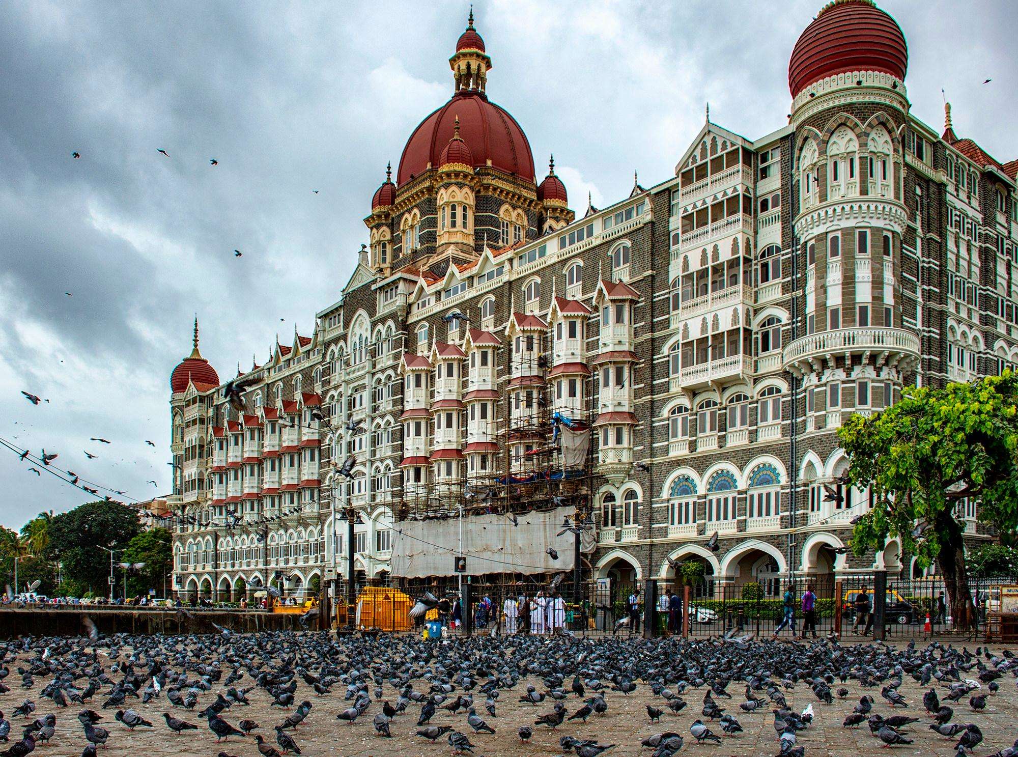 Alert! पाकिस्तान से मिली मुंबई के ताज होटल को बम से उड़ाने की धमकी, पुलिस ने बढ़ाई सुरक्षा