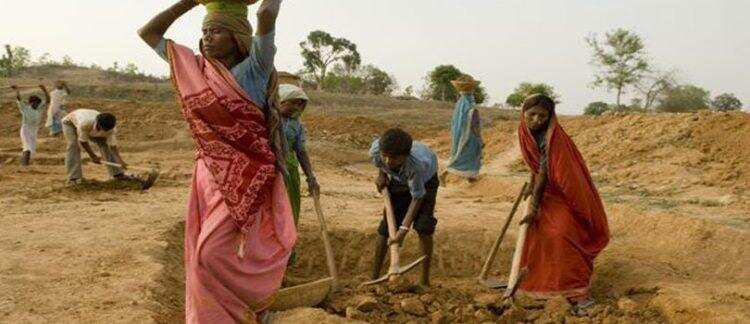 देहरादून- शासन ने फंसे प्रवासी मजदूरों लिए जारी की एसओपी, ऐसे मिलेगा काम