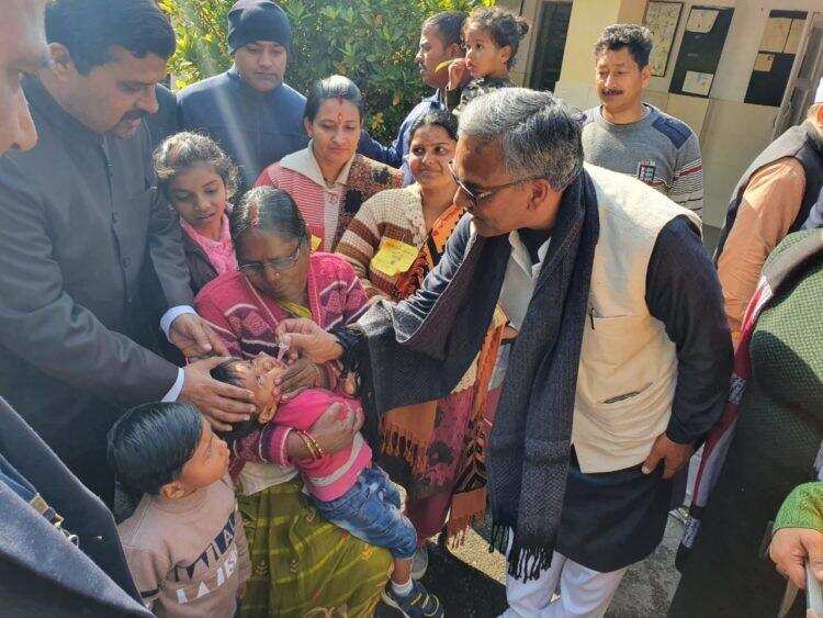 हल्द्वानी-सीएम ने पोलियों दवा पिलाकर की कार्यक्रम की शुरूआत, पोलियो को लेकर कही ये बात
