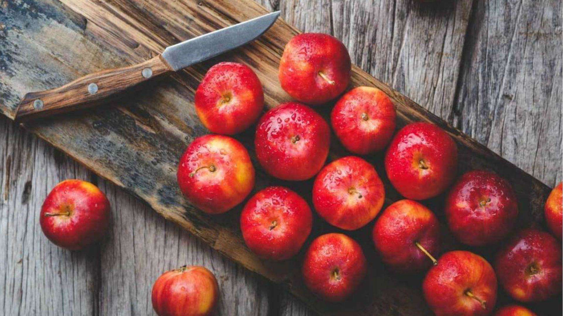 नई दिल्ली- खूबसूरती की खान है सेब, पढ़े ब्यूटीशियन शहनाज हुसैन के नेचुरल ब्यूटी टिप्स