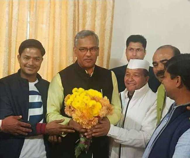 अल्मोड़ा में कांग्रेस को बड़ा झटका, इस वरिष्ठ नेता ने थामा भाजपा का दामन