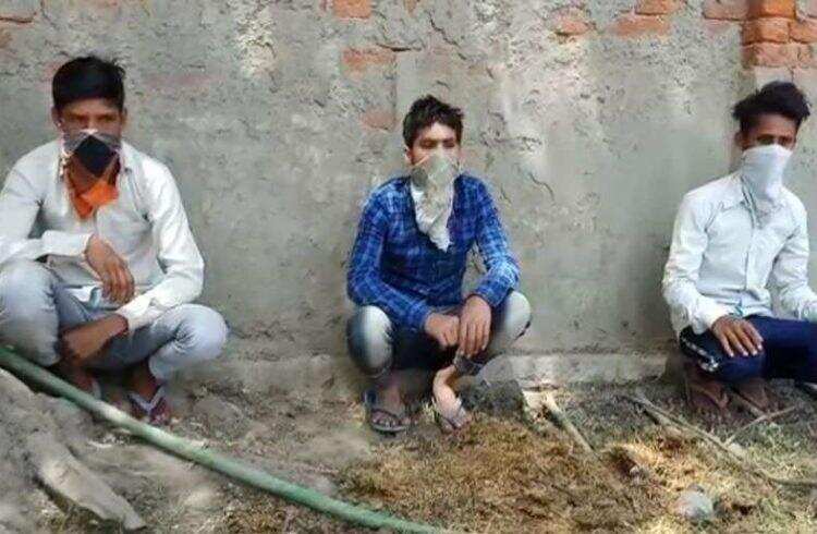 COVID-19: पुलिस के पास पहुंचे तीन युवक बोले हम जमाती हैं हमारा भी कराओ कोरोना टेस्ट