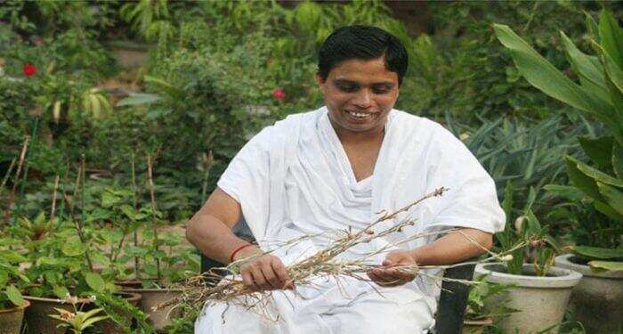 योग गुरू बाबा रामदेव के करीबी आचार्य बालकृष्ण (aacharya balkrishna)तबीयत खराब, ऋषिकेश (एम्स) में भर्ती