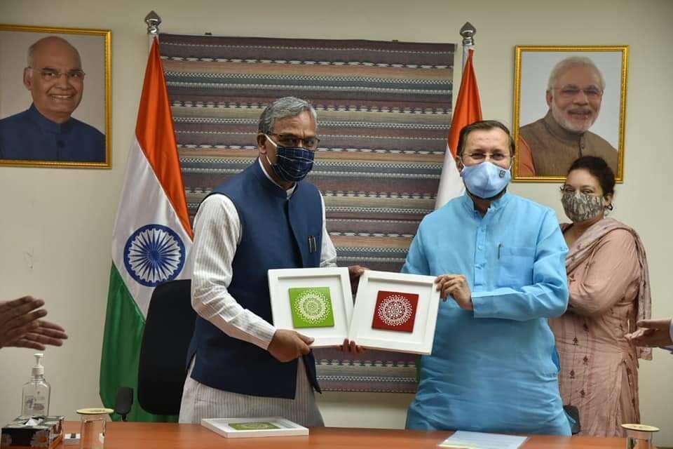 देहरादून-केंद्रीय वन मंत्री जावड़ेकर से सीएम ने की मुलाकात, युवाओं को रोजगार के लिए कही ये बात