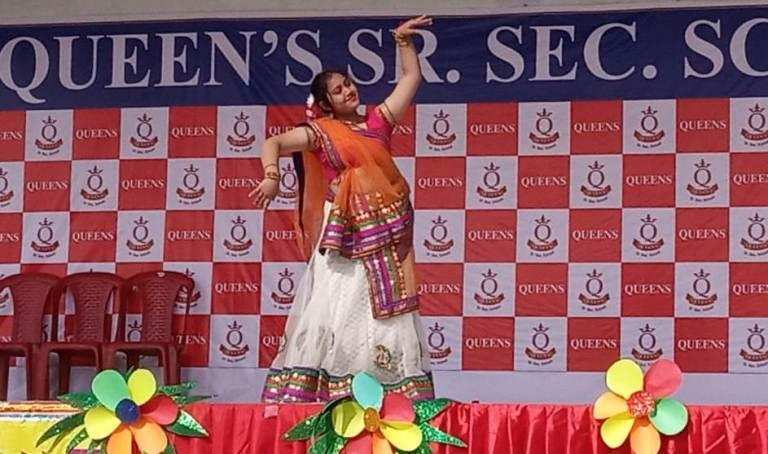 हल्द्वानी-क्वींस में मची उमंग की धूम, रंग भारत नृत्य ने जीता लोगों का दिल