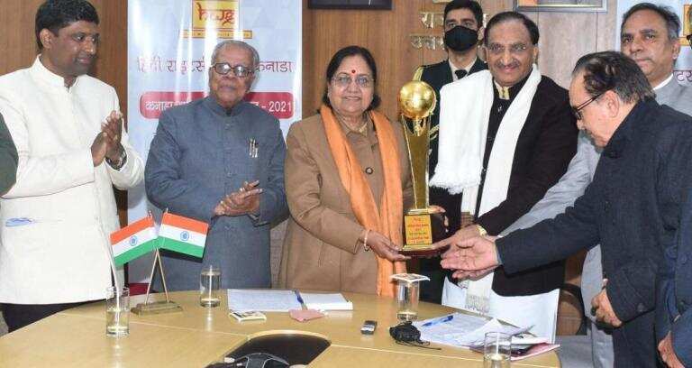 देहरादून-केंद्रीय शिक्षा मंत्री डॉ. निशंक को मिला ये गौरव सम्मान, राज्यपाल ने कही ये बात