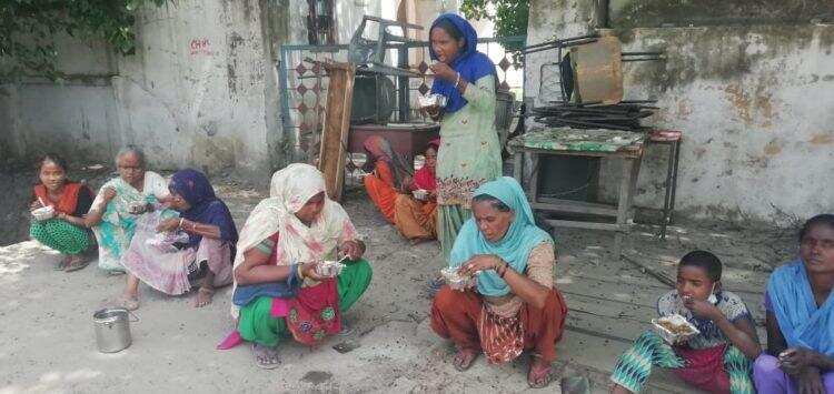LOCKDOWN: ”कोरोना से भले ही न मरें लेकिन भूख से जरूर मर जाएंगे”, गरीबों ने प्रशासन से लगाई मदद की गुहार