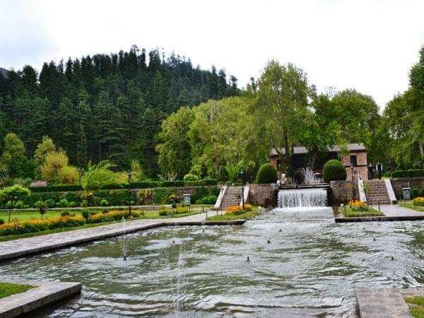 कश्मीर का पवित्र शहर अनंतनाग, जिसे ”धरती का स्वर्ग” नाम से भी जाना जाता है, जानिए यहां के प्रमुख पर्यटन स्थल