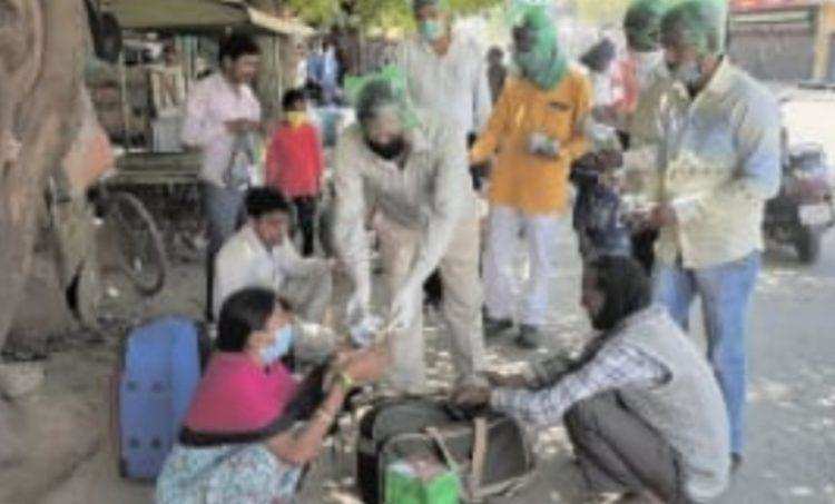 Lockdown: हिन्दू जागरण एकता समिति ने हजारों लोगों को कराया भोजन 